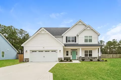 108 Permeta Dr, Sneads Ferry, NC 28460