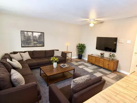 625 W 14th St #8, Pueblo, CO 81003