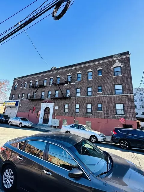 30 Rutgers St #206, Irvington, NJ 07111