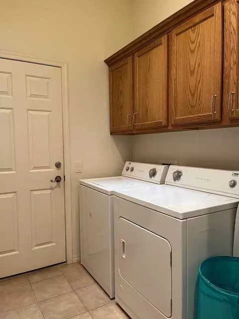 1484 Aztec Cv, Bullhead City, AZ 86429