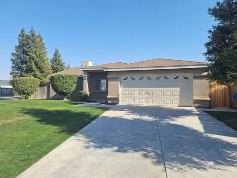525 Dunninger St, Bakersfield, CA 93307
