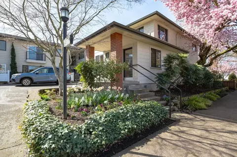1903 NE Schuyler St, Portland, OR 97212