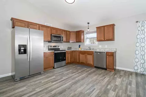10 E Persimmon Dr, Hamilton, OH 45013 photo 7