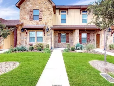 203 Capps Dr, College Station, TX 77845