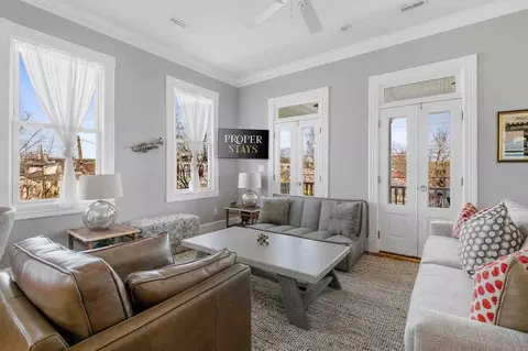 703 King St #B, Charleston, SC 29403