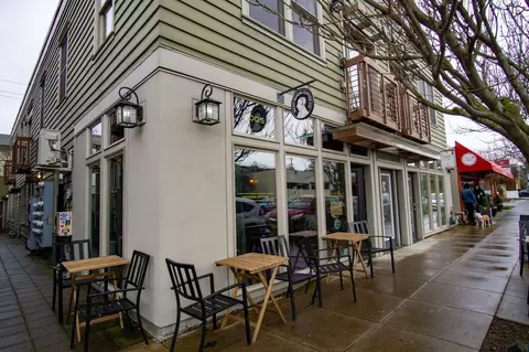 2007 NE Broadway St #10, Portland, OR 97232