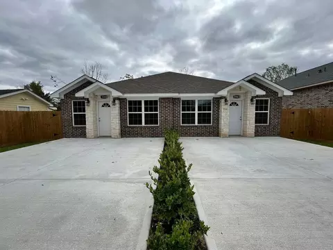 5706 Howell St #A, Houston, TX 77032