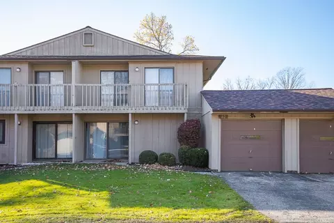 7392 Creekwood Dr # 10A, North Royalton, OH 44133