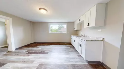 4023 Valley Rd, Cleveland, OH 44109