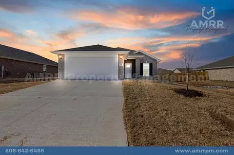 125 SW Vicki St, Gentry, AR 72734