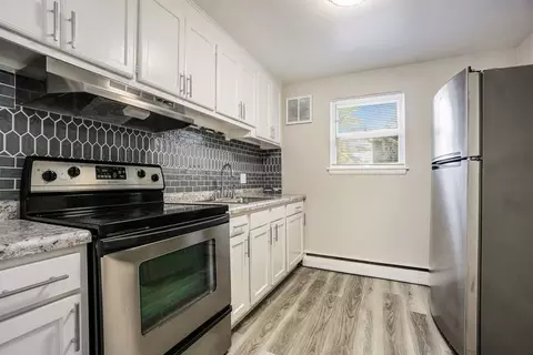 103 Devon Ave, Parchment, MI 49004