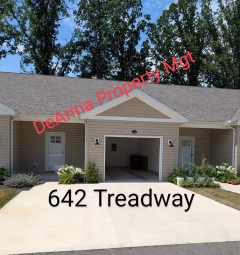 642 Treadway Blvd, Sheffield Lake, OH 44054