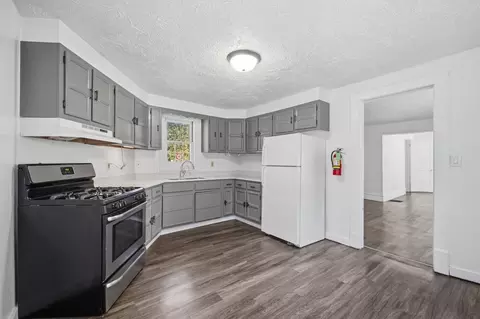 119 Tremont St, Cedar Falls, IA 50613