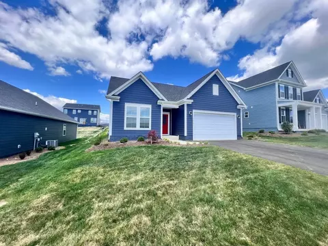 5016 Forsythia Pl, Blacksburg, VA 24060