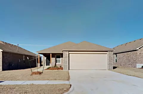 11733 NW 100th St, Yukon, OK 73099