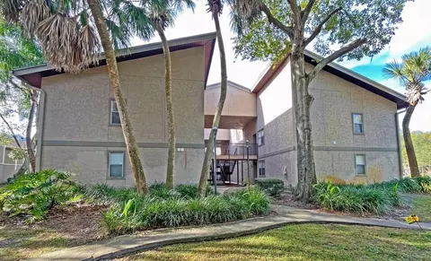 4207 Winding Moss Trl #208, Tampa, FL 33613