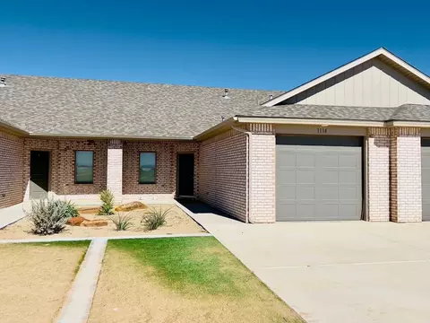1118 N 7th St, Wolfforth, TX 79382