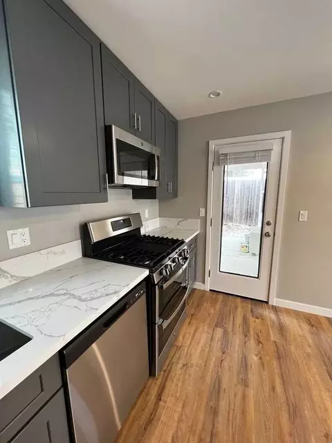5050 54th St, San Diego, CA 92115