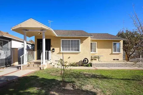 7400 Blewett Ave, Los Angeles, CA 91406