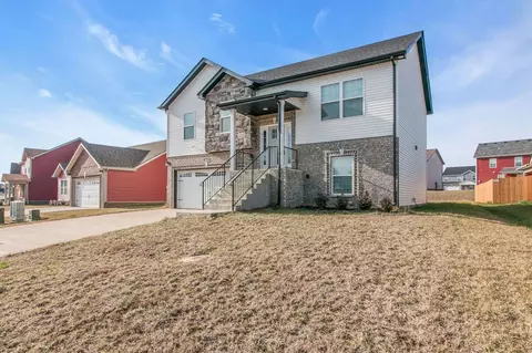 1037 Whitney Dr, Clarksville, TN 37042