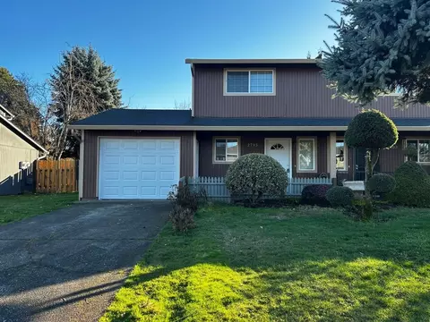2795 N Clark Ct, Cornelius, OR 97113