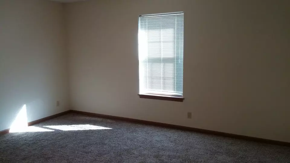  3228 Mendel Dr, West Lafayette, IN 47906 photo 2