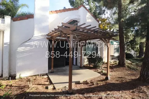 1955 Sunset Dr #84, Escondido, CA 92025