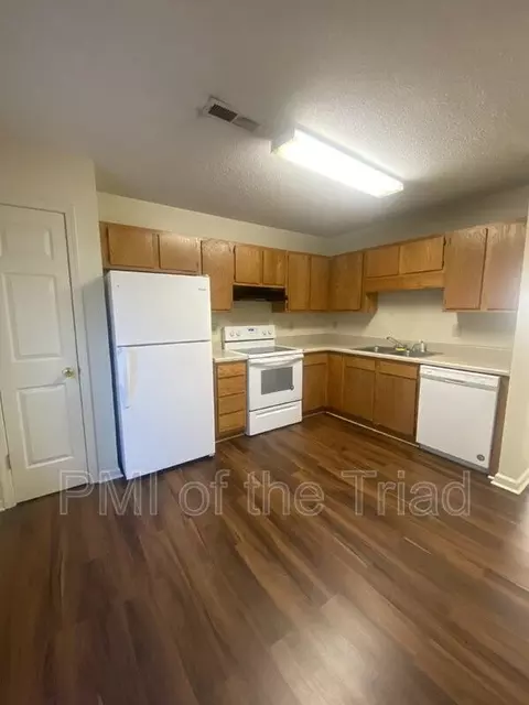 309 Swing Dairy Rd, Lexington, NC 27295