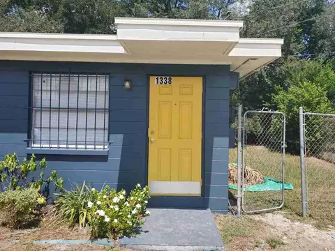 1338 E 137th Ave, Tampa, FL 33613