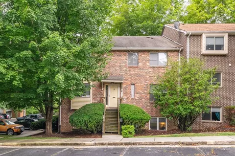 1725 Donlee Dr, Blacksburg, VA 24060