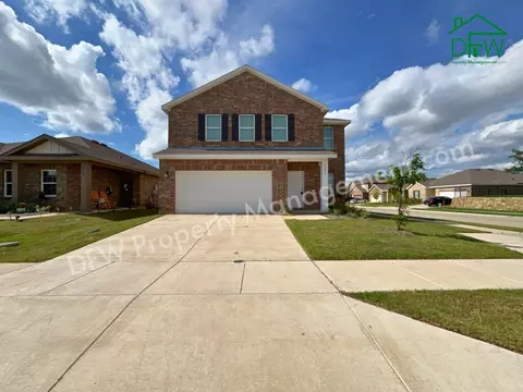 5600 Dublin Ln, Crowley, TX 76036