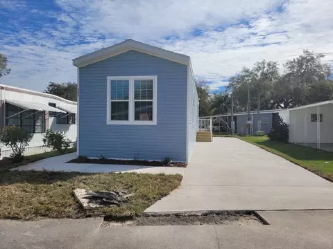 5600 Jennie St, Zephyrhills, FL 33542