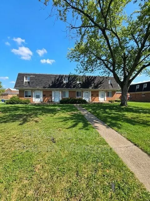 1118 Arnelle Ct, Columbus, OH 43228