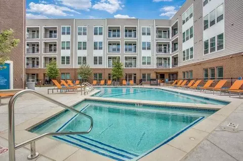 911 Quest Pkwy #B1-3, Cedar Park, TX 78613
