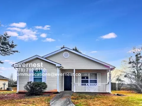 222 Dove Pl, Social Circle, GA 30025