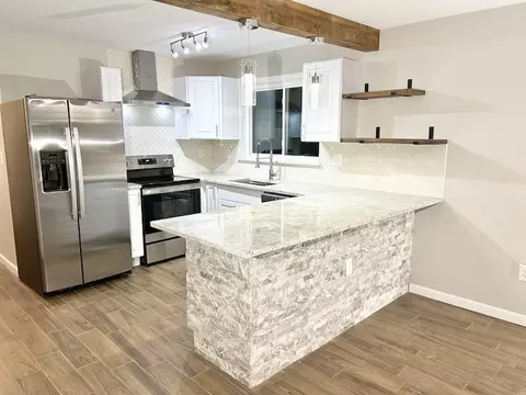 72 Orphanage Rd, Fort Mitchell, KY 41017