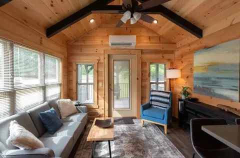 145 Fern Rd, Campobello, SC 29322