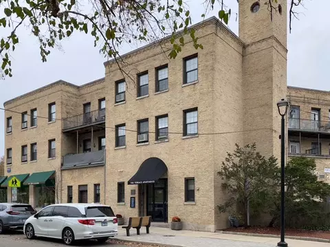 730 Judson Ave #19, Highland Park, IL 60035