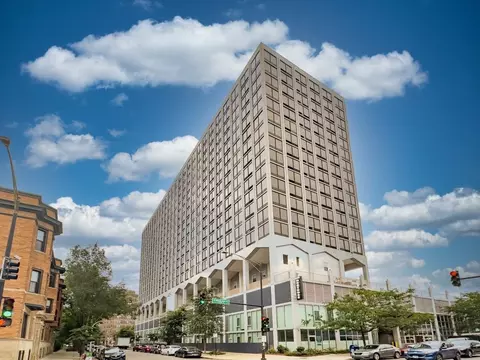 4334 N Hazel St #1603, Chicago, IL 60613