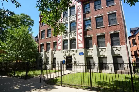 2420 N Kedzie Blvd #115, Chicago, IL 60647