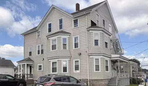 270 Stetson St #3, Fall River, MA 02720