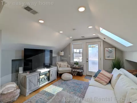 20 Carver Rd E #3, Watertown Town, MA 02472