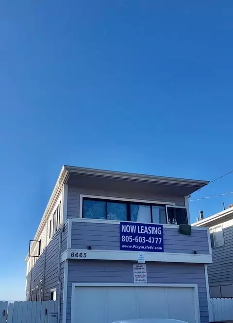 6665 Del Playa Dr, Isla Vista, CA 93117