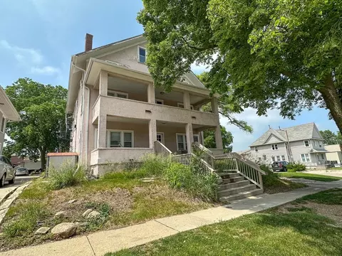 233 Sheldon Ave, Ames, IA 50014