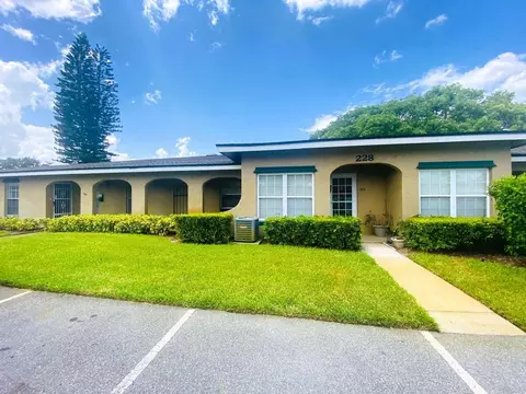 228 Everest Pt #100, Casselberry, FL 32707