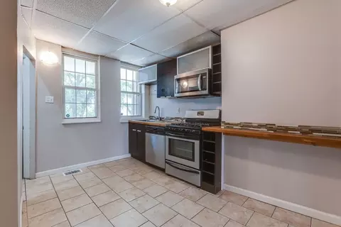 2013 Gregory St, Pittsburgh, PA 15203