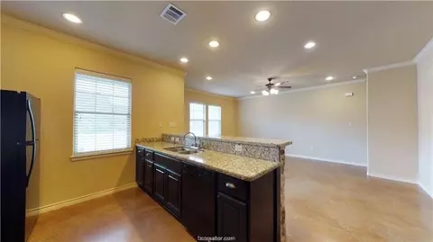 114 Kimber Ln, College Station, TX 77845