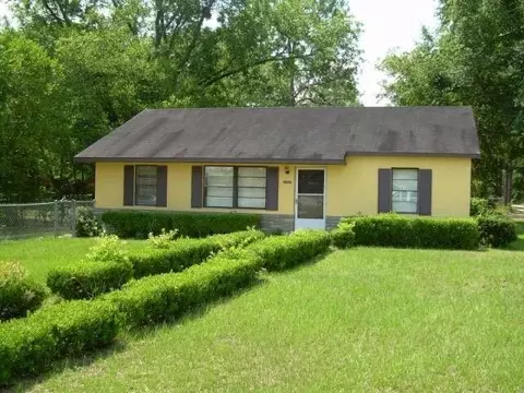 2502 Belmont Dr, Albany, GA 31705
