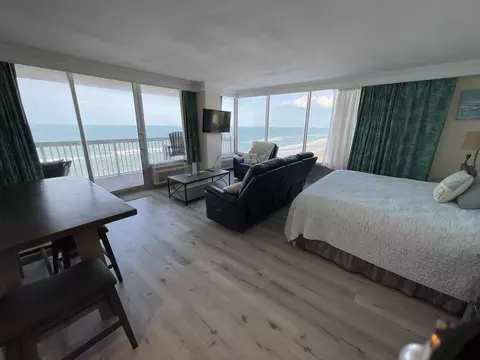 2700 N Atlantic Ave #910, Daytona Beach, FL 32118