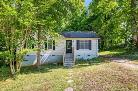 1811 Cody Ave, Greensboro, NC 27405